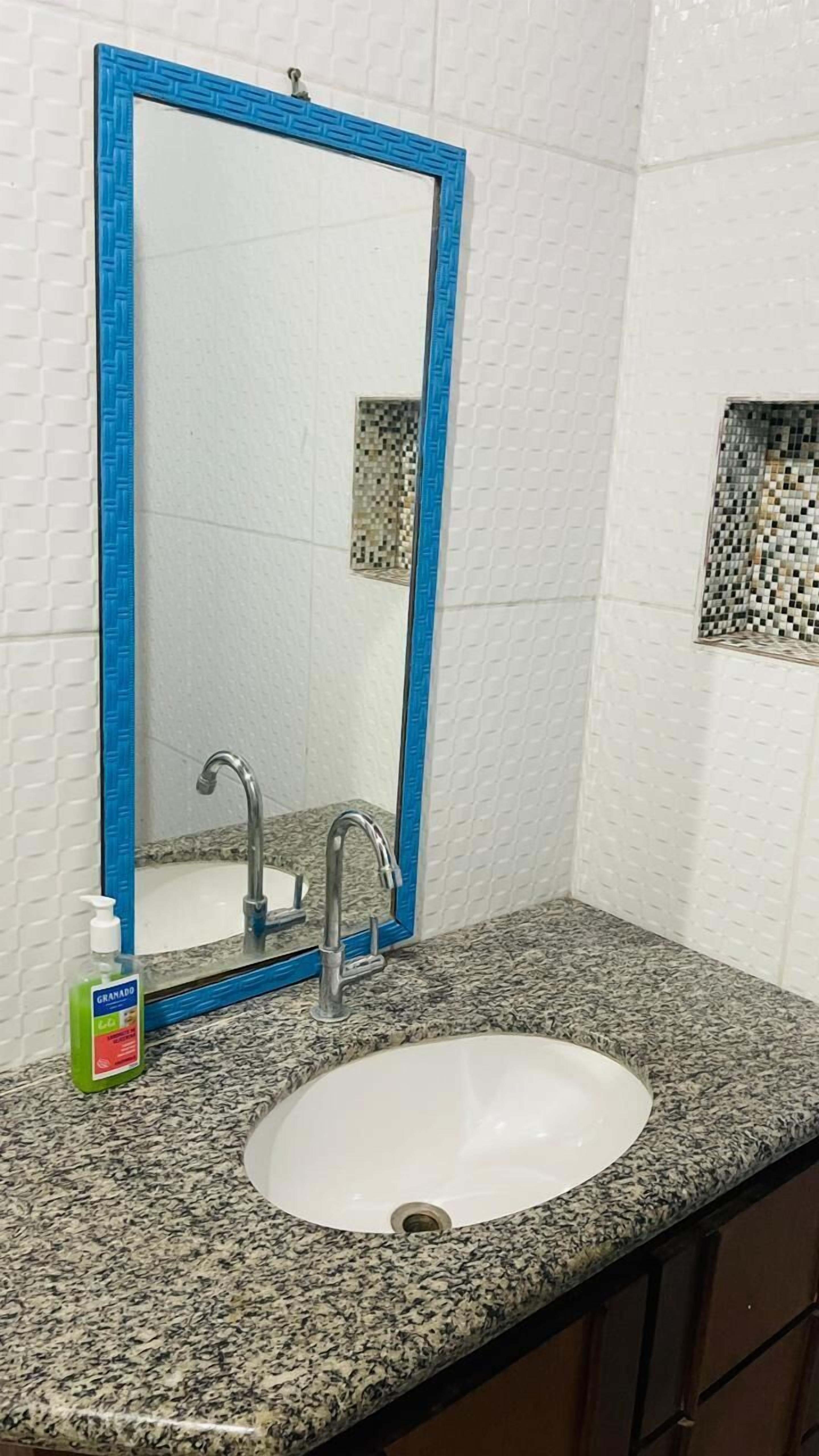 Superior Suite, Private Bathroom, Executive Level | Bathroom | Shower, free toiletries, towels, soap