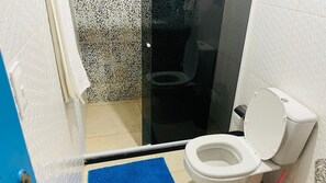 Superior Suite, Private Bathroom, Executive Level | Bathroom | Shower, free toiletries, towels, soap - Vale das Rainhas Pousada Santo Amaro BA (Santo Amaro)