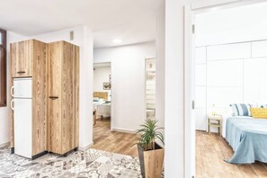 Bügeleisen/Bügelbrett, Reisekinderbett, WLAN, Bettwäsche