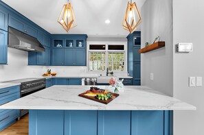 Fridge, microwave, oven, stovetop - Stunning river view home in Marsh Cottage (Kiawah Island)