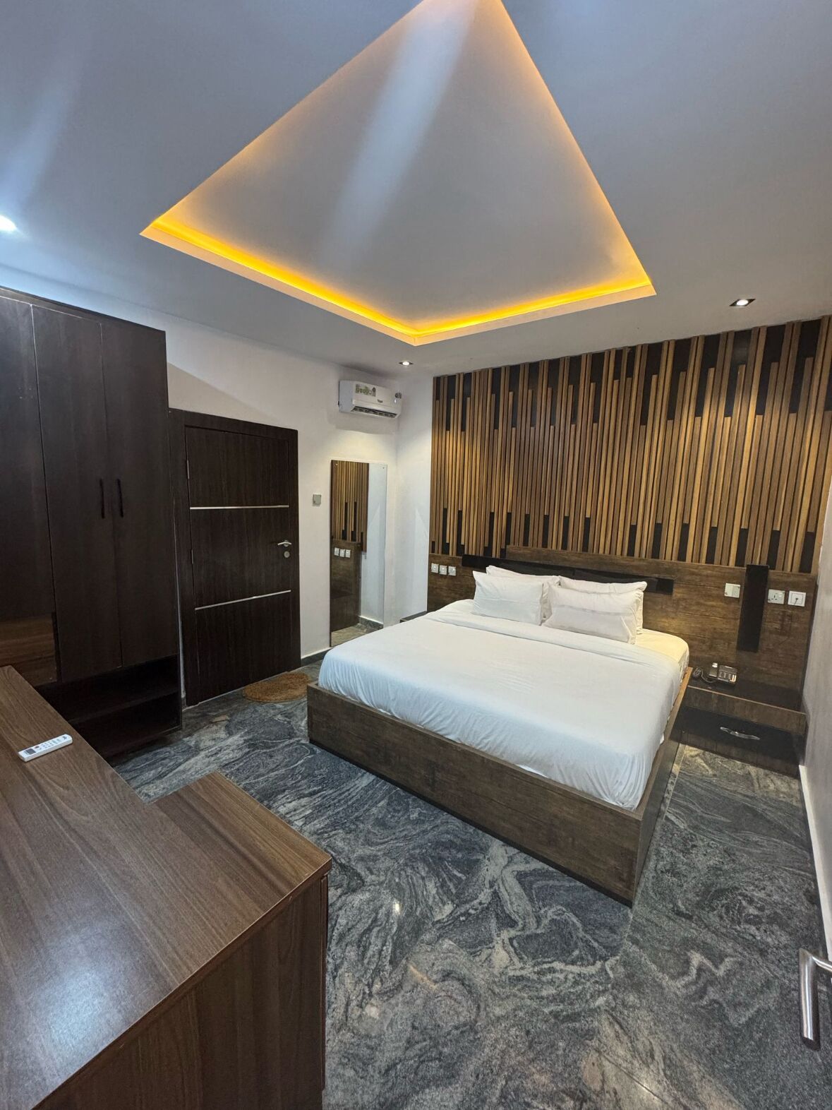 Standard Room | Desk, laptop workspace, free WiFi