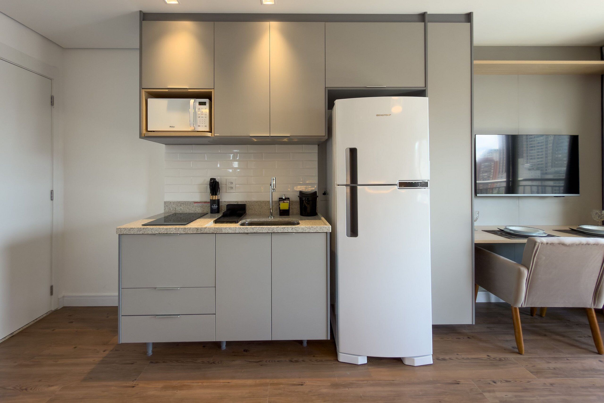 Apartment | Private kitchen | Cookware/dishes/utensils