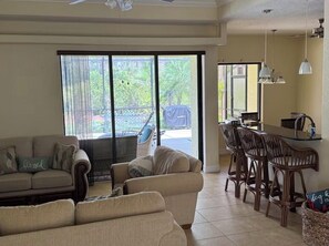 TV - Heated pool, private 3-bedroom, 2-bath house with AC in serene North Port (North Port)