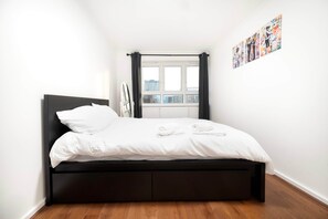 3 bedrooms, iron/ironing board, WiFi, bed sheets - Spacious 3 Bed Flat Kensington Apartment (London)