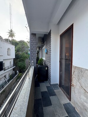 Property grounds - The Duke- Premium 3BHK at Banjara Hills, Rd no. 13, Hyderabad. (Hyderabad)