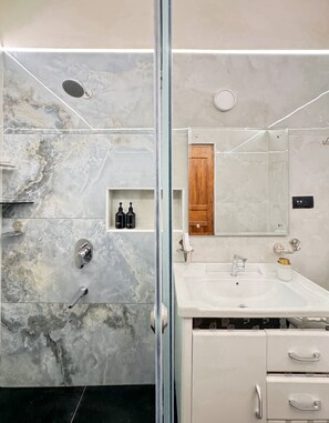 Hair dryer, towels, soap, toilet paper - The Duke- Premium 3BHK at Banjara Hills, Rd no. 13, Hyderabad. (Hyderabad)
