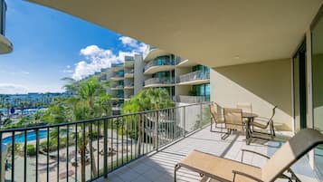 Apartment, 2 Schlafzimmer | Speisen im Freien