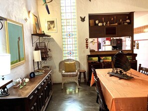 Dining - Casa com muito lazer a 100m da Praia de Guaecá/SP (São Sebastião)