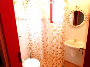 Shower - Casa com muito lazer a 100m da Praia de Guaecá/SP (São Sebastião)