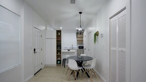 Unclassified image, 3 of 16, button - Historical Little Havana 2/1 Apartment with Parking (Miami)