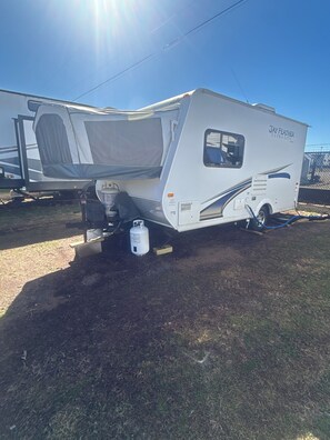 Property grounds - Serene 2 bedroom mobile home with AC in Concord (Concord)