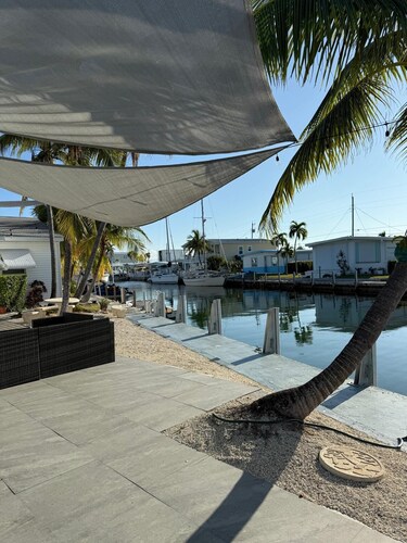 Escape to Sailors Paradise in Marathon FL