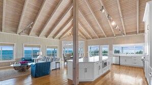 Smart TV, offices - Johnny’s Cay: A Private Island Escape Beyond Compare (Hope Town)