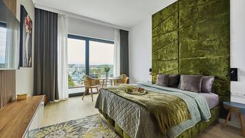 Luxury Studio, Balcony, Sea View | Iron/ironing board, free WiFi