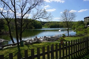 Property grounds - Holiday Home 'Da Vinci' with Sauna, Whirlpool (May 1–Oct 15), Wi-Fi & AC (Kirchheim)