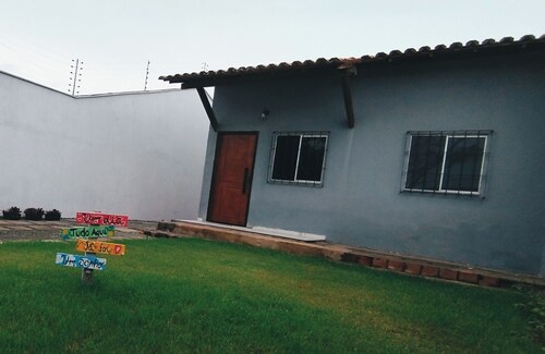 Two-bedroom house very close to the beaches, shopping mall, and water park.