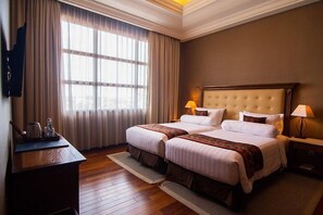 Työpöytä, silitysrauta/-lauta, ilmainen Wi-Fi