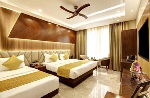 Desk, iron/ironing board, free WiFi