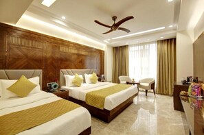 โต๊ะทำงาน, เตารีด/โต๊ะรีดผ้า, Wi-Fi ฟรี