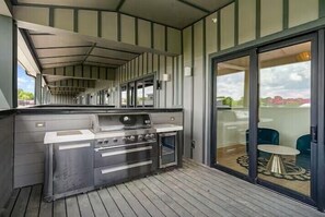 Terrace/patio - Harmony Heights Duo w/ Hot Tub & Skyline Views (Nashville)