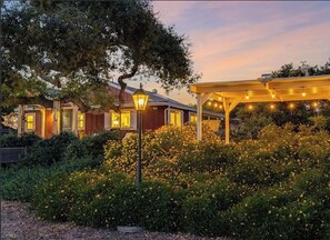 Exterior - Sky Blue 2Bdrm Guest House | Country Escape | Minutes to Beaches & Wineries (Arroyo Grande)