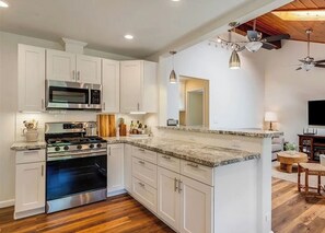 Fridge, microwave, oven, stovetop - Sky Blue 2Bdrm Guest House | Country Escape | Minutes to Beaches & Wineries (Arroyo Grande)