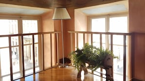 Interior - Elegant Vintage Residence with Retro Charm (Turin)