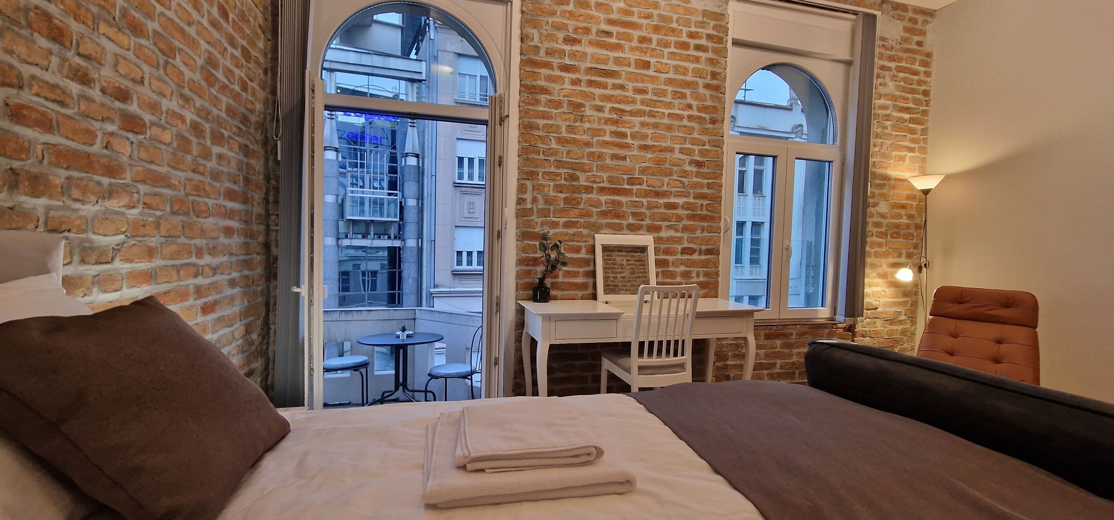 Suíte estúdio luxo, para não fumantes, banheiro privativo | Cofres nos quartos, escrivaninha, ferros/tábuas de passar roupa