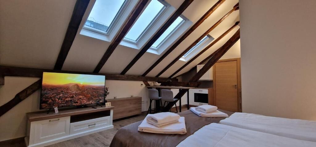 豪華開放式套房, 非吸煙房, 私人浴室 | 房內夾萬、書桌、熨斗/熨衫板、免費 Wi-Fi