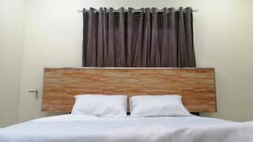 2 habitaciones, tabla de planchar con plancha, wifi y ropa de cama
