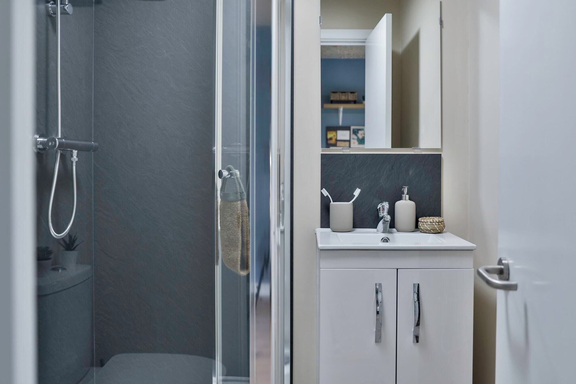 Estudio, no fumadores | Baño