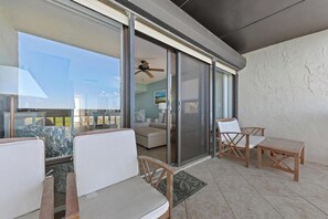 Terrace/patio - Charming 2-bedroom Oceanfront condo in St. Augustine (Saint Augustine)