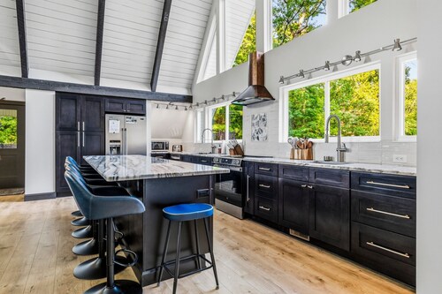 River-View A-Frame | Hot Tub + Fenced Yard + PingPong + Fire Pit + PlaySet