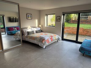 1 camera, ferro/asse da stiro, Wi-Fi gratuito, lenzuola