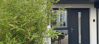 Modern Accessible Annex for Families & Professionals Near Bangor Coast