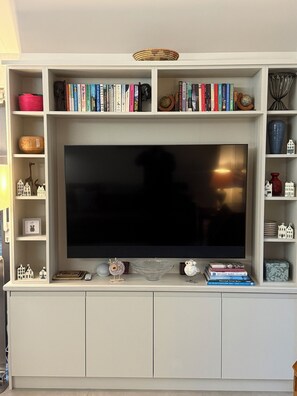 Interior - Modern Accessible Annex for Families & Professionals Near Bangor Coast (Bangor)