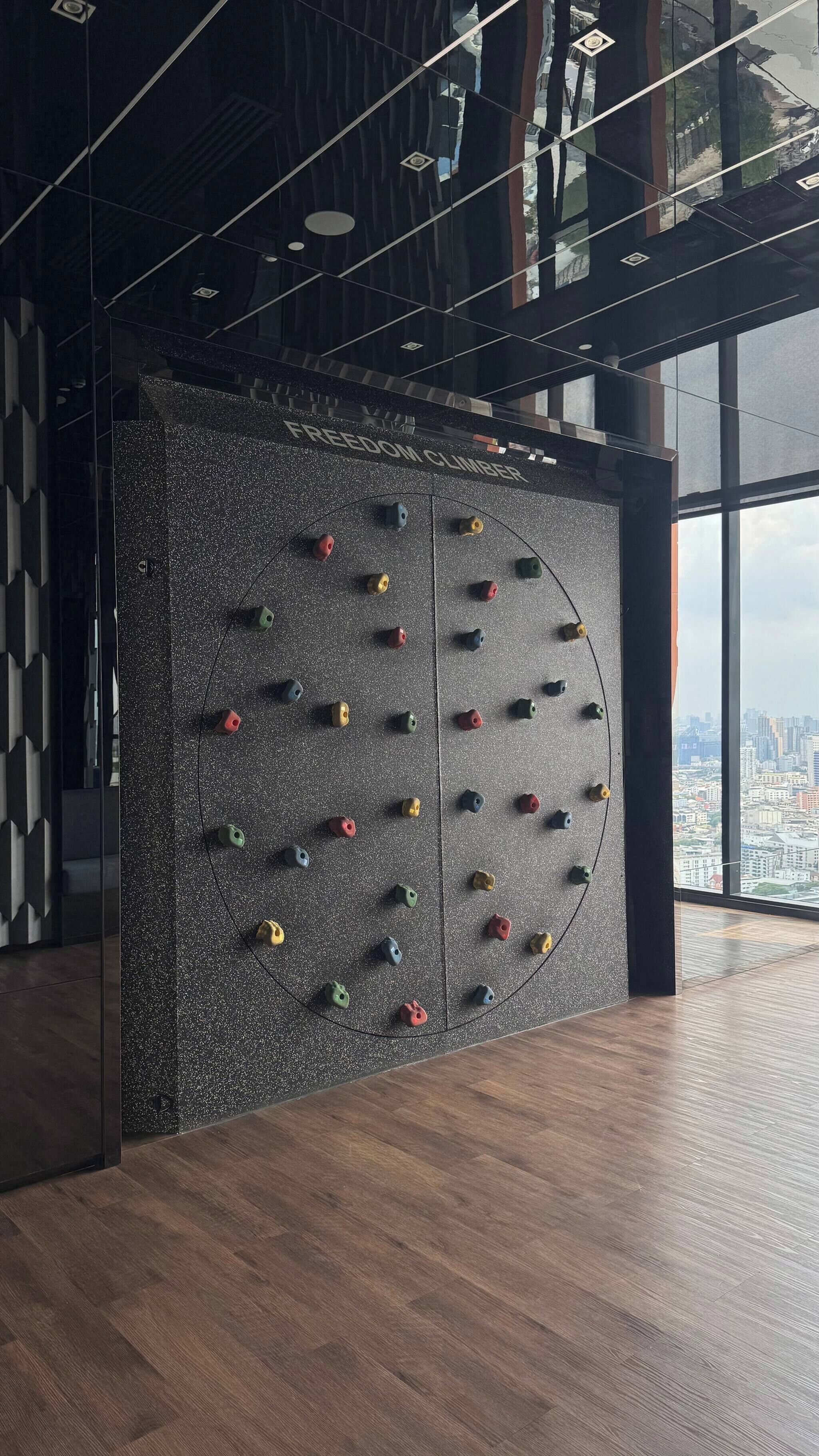 Room, 1 Bedroom, Balcony, Garden View | Interior