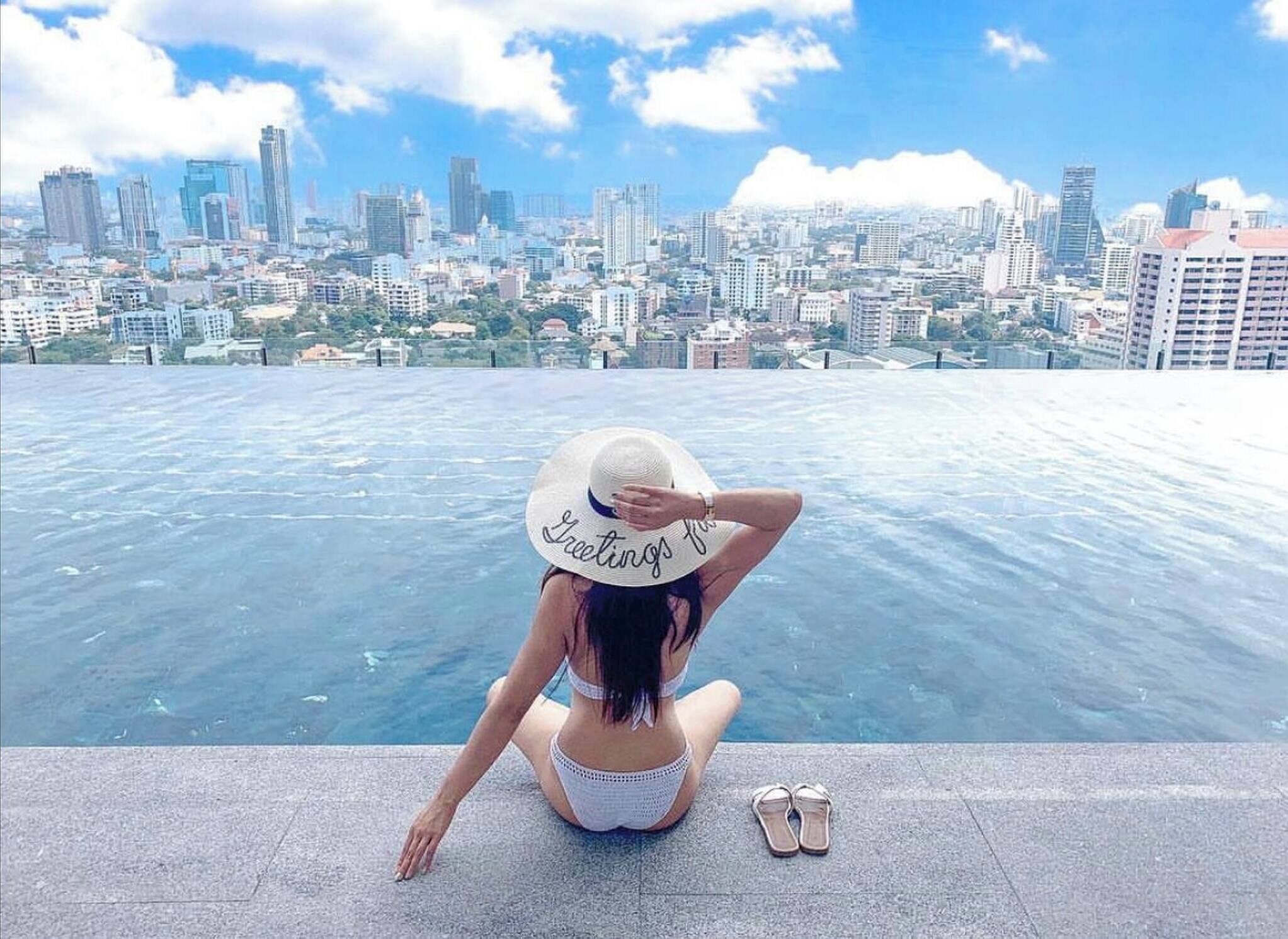 ห้องพัก, 1 ห้  องนอน, ระเบียง, วิวสวน | สระว่ายน้ำ | สระว่ายน้ำกลางแจ้ง