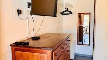 Double or Twin Room | Interior