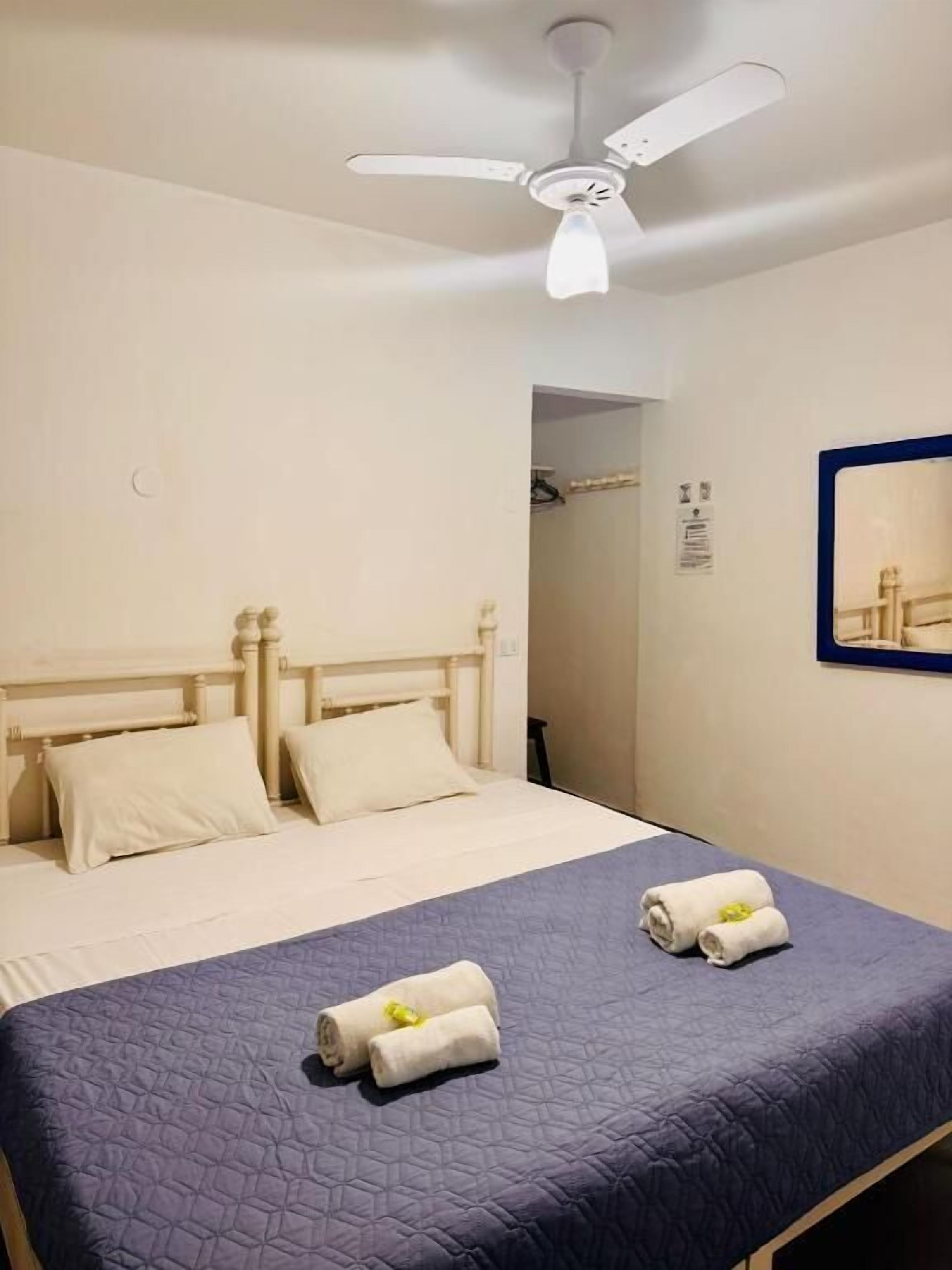 Habitación con 1 cama doble o 2 individuales | Wifi gratis