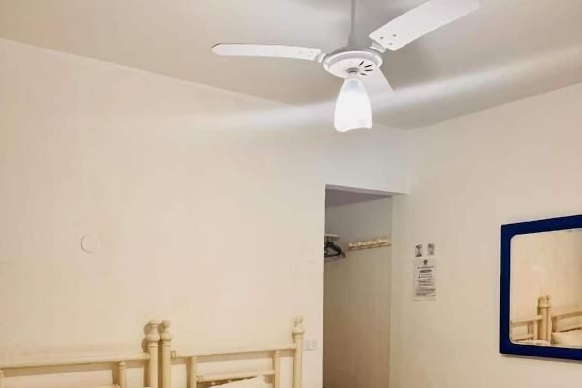 Habitación con 1 cama doble o 2 individuales | Wifi gratis