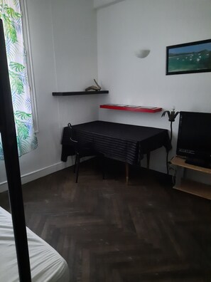 2 Schlafzimmer, Internetzugang, Bettwäsche