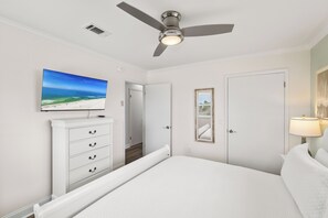 4 Schlafzimmer, Bügeleisen/Bügelbrett, kostenloses WLAN, Bettwäsche