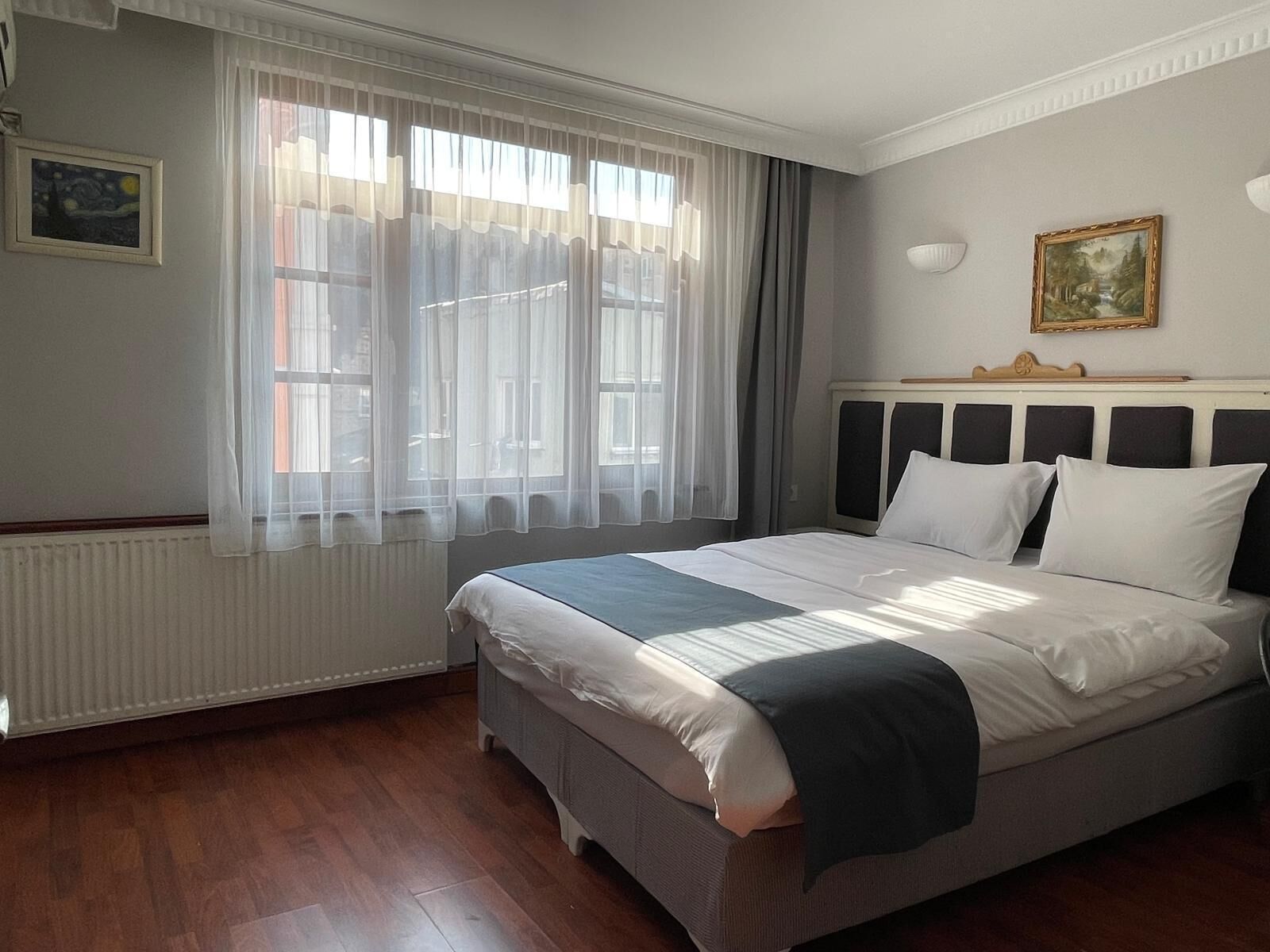 Deluxe Apartment | Free WiFi