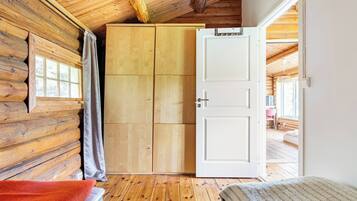 Kabin, 3 kamar tidur, balkon, pemandangan kebun | 3 kamar tidur