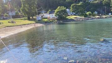 Cabin, 3 Bedrooms, Balcony, Garden View | Beach