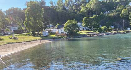 Cabin, 30 m to the Sea, 25 min Oslo, 10 min Tusenfryd