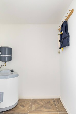 Stuga - 3 sovrum - balkong - utsikt mot trädgården | Interiör