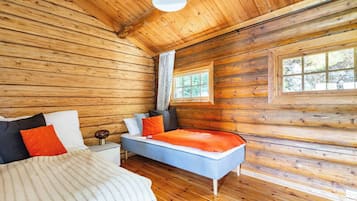 Cabin, 3 Bedrooms, Balcony, Garden View | 3 bedrooms