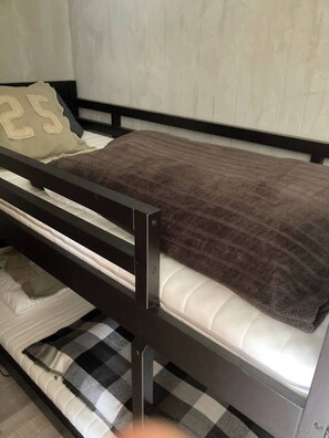 Cabin, 3 Bedrooms, Balcony, Garden View | 3 bedrooms
